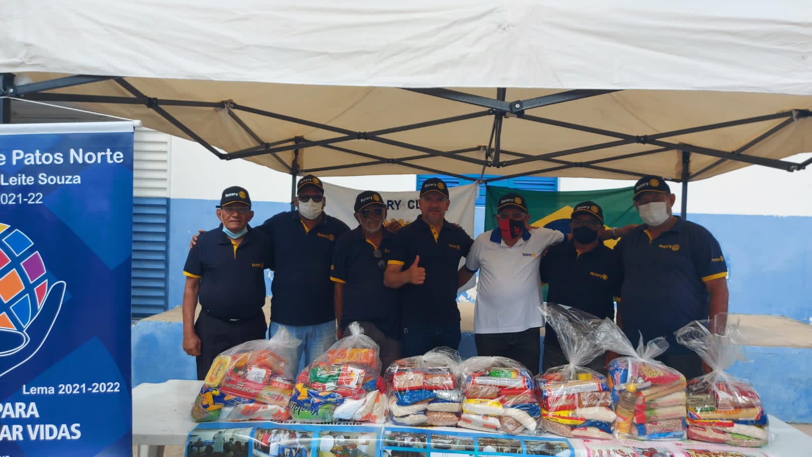 Rotary Club Patos Norte realiza Natal Solidário e entrega cestas básicas à população carente da cidade