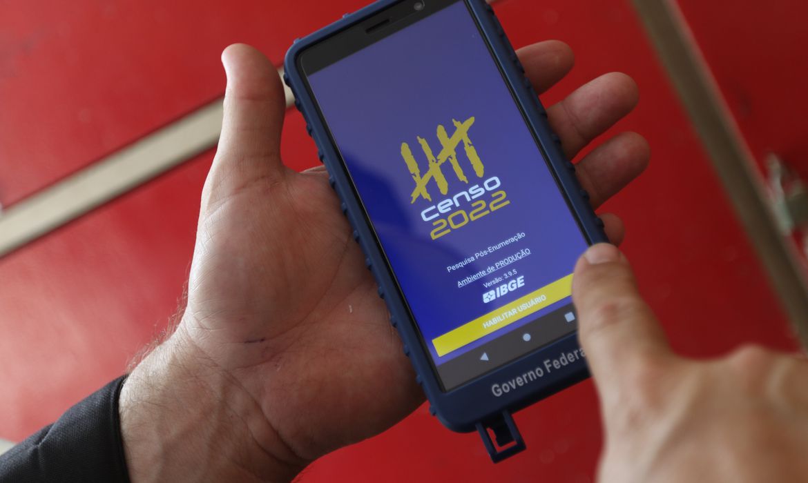 Censo 2022: IBGE abre mais de 200 mil vagas em todo o Brasil. Veja como se inscrever na sua região