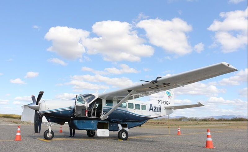Representante da empresa Azul faz balanço positivo dos voos diários em Patos, mas diz que ampliação depende também do novo aeroporto. Ouça