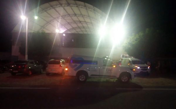 Sob forte comoção, corpos de mãe e filha vítimas de de acidente de trânsito em São Paulo, chegam à Santa Terezinha-PB