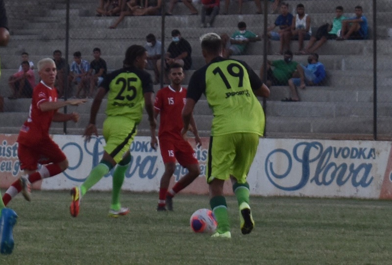 Em jogo-treino Nacional de Patos goleia selecionado da Cidade de São José de Espinharas