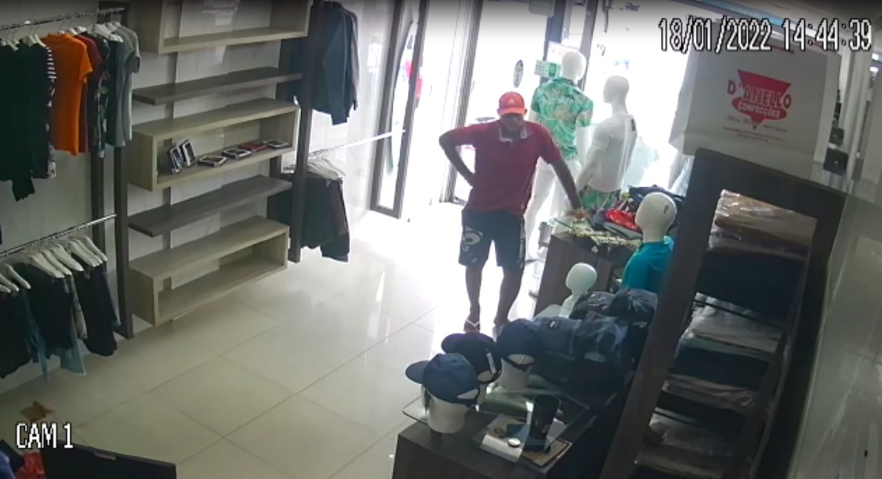 Vídeo mostra mais um assalto no Centro de Patos. Veja