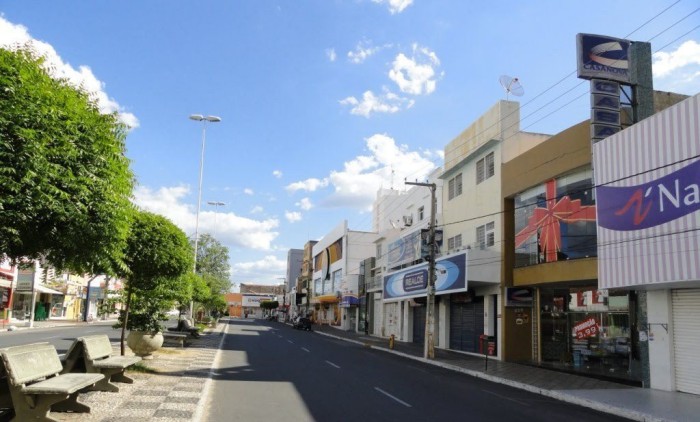 Sindicato dos Comerciários pede testagem de trabalhadores e diz que alguns deles podem estar trabalhando mesmo infectados com a Covid-19