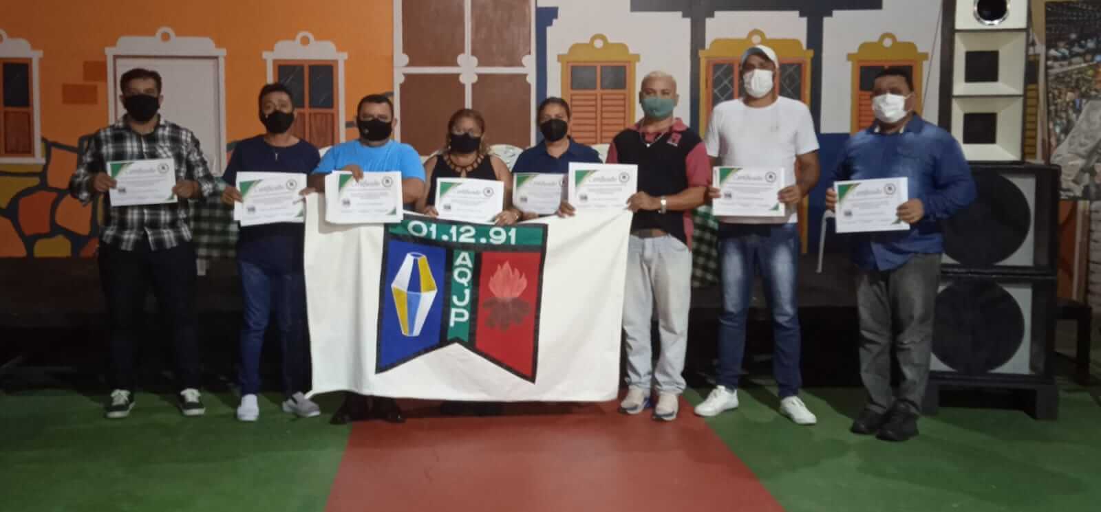 Com homenagens e entrega de certificado de honra, a AQJP realizou a solenidade de posse da Nova Diretora, em Patos