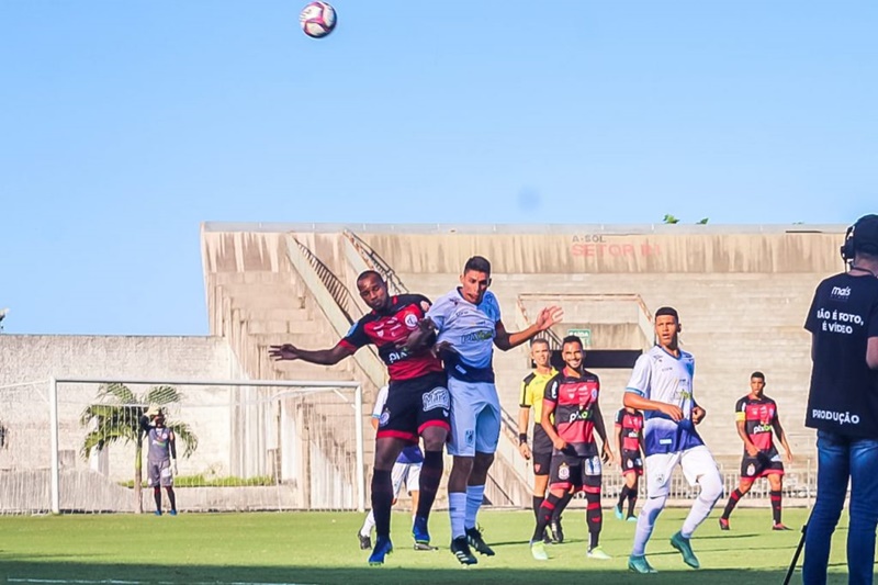 Campinense vence o CSP de virada no Almeidão