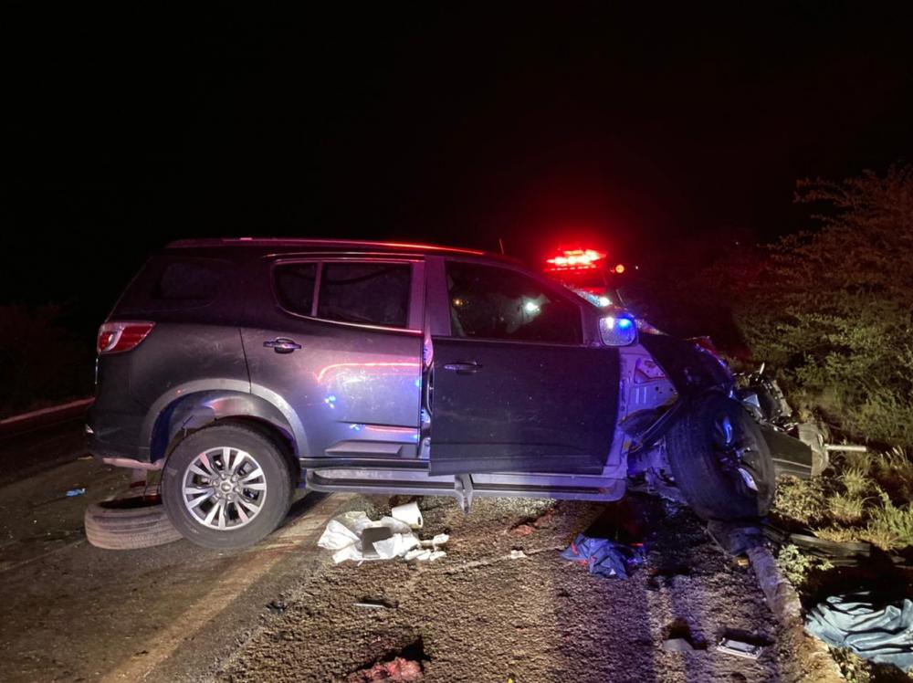 Médico do SAMU-Patos se envolve em acidente na BR-230, após colidir com animal na pista