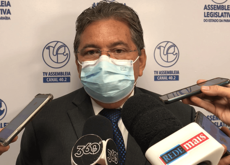 Presidente da ALPB, Adriano Galdino, e família são ameaçados de morte após aprovação de projeto da PM