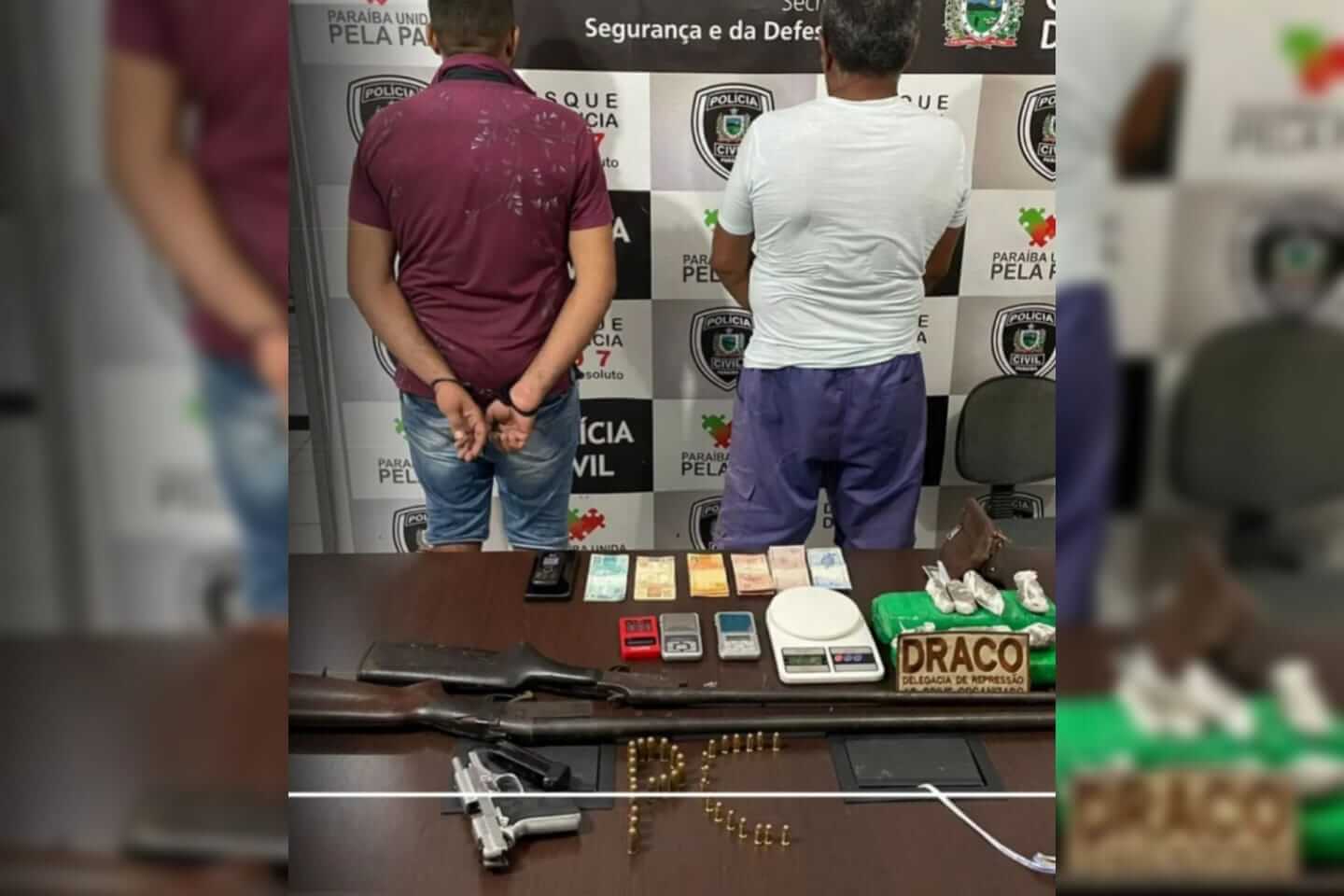 Delegacia de Repressão ao Crime Organizado (DRACO) e Grupo de Operações Especiais (GOE), prendem dois suspeitos e apreendem armas, drogas e munições, no Sertão