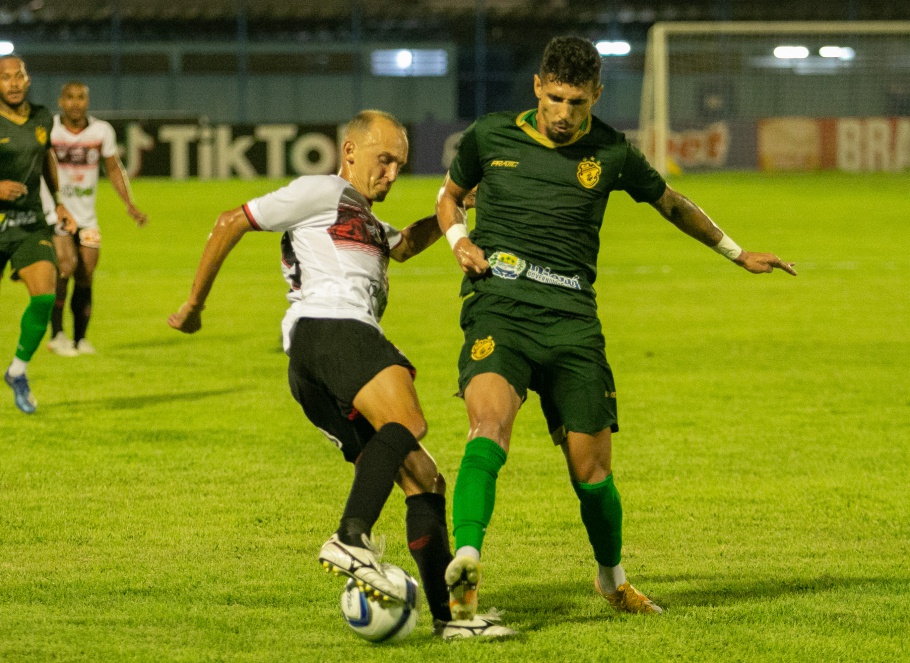 Campinense perde pênalti nos acréscimos e amarga mais uma derrota