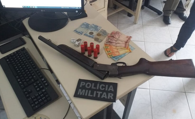 Dupla armada é presa pela PM após após assaltar residência na zona rural de São José de Piranhas