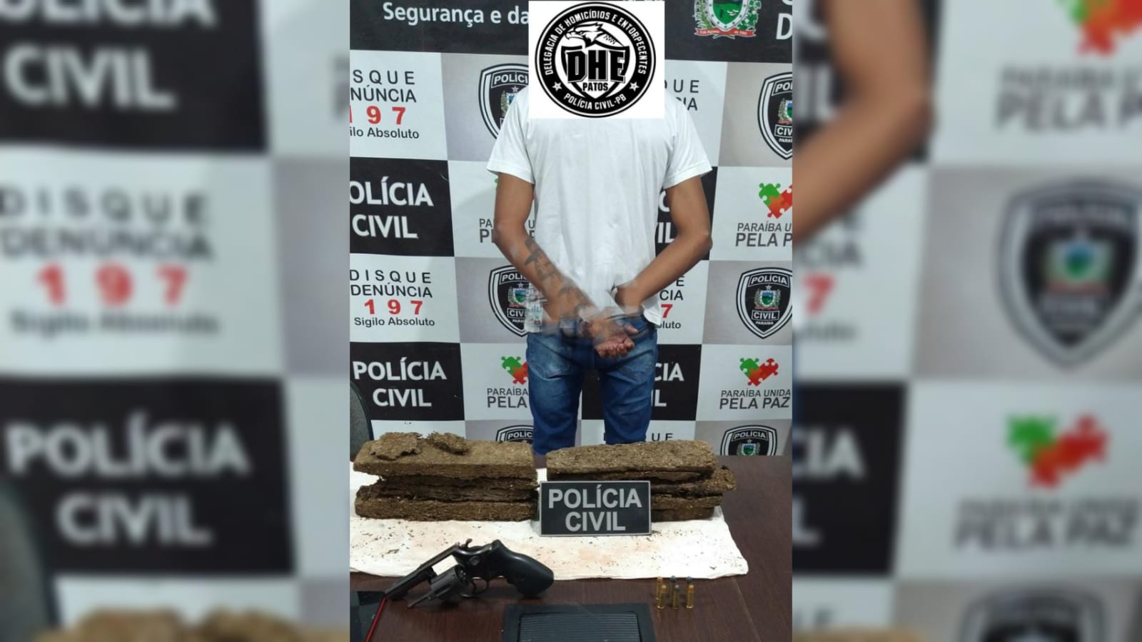 Polícia prende em Patos, homem portando arma de fogo e em atitude suspeita