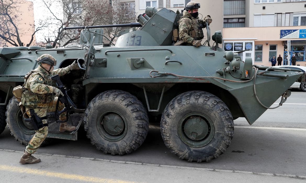 Guerra: Alemanha anuncia envio de armas e munições à Ucrânia