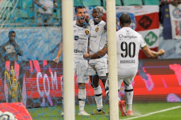 COPA DO NORDESTE: Sport bate Bahia; Fortaleza e Ceará lideram