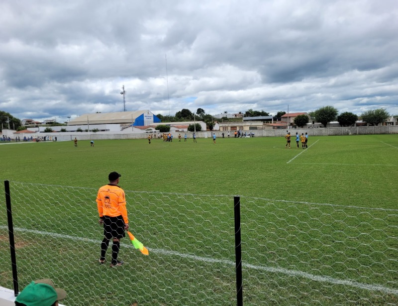 Prefeitura de Catingueira finaliza instalação de alambrados e realiza melhorias no Estádio Municipal