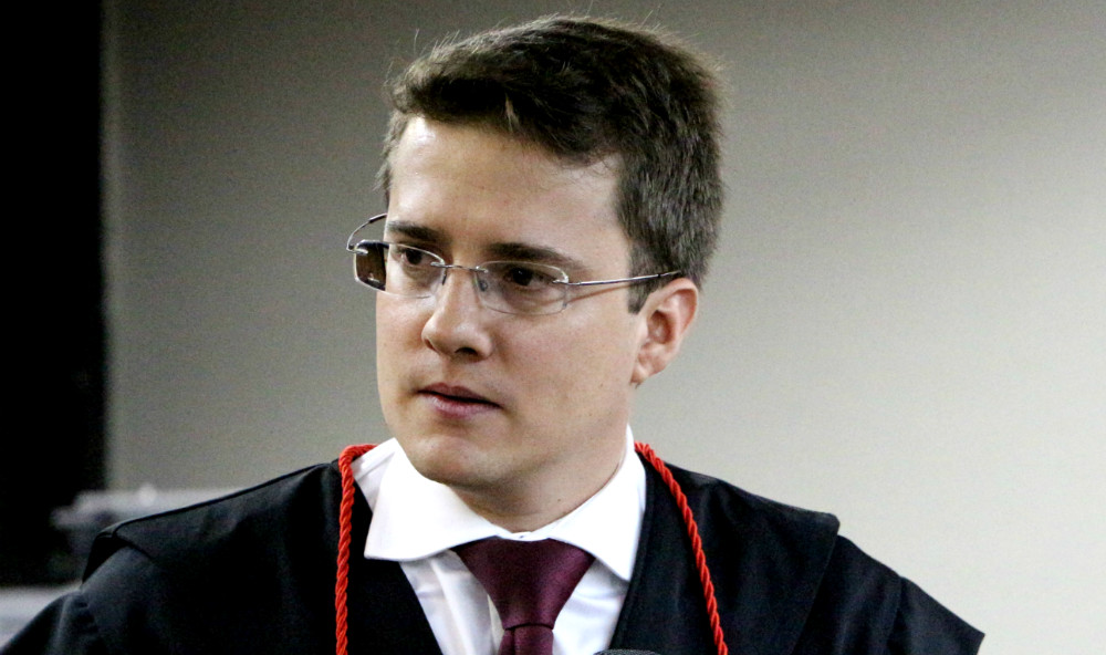 Promotor de justiça conta que MP solicitou esclarecimentos ao município de Patos sobre servidores da Fundap. Ouça