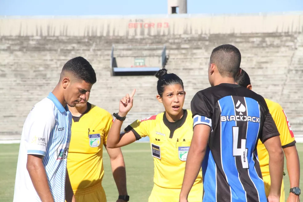 Campinense x Treze: clássico terá uma árbitra mulher pela primeira vez na história