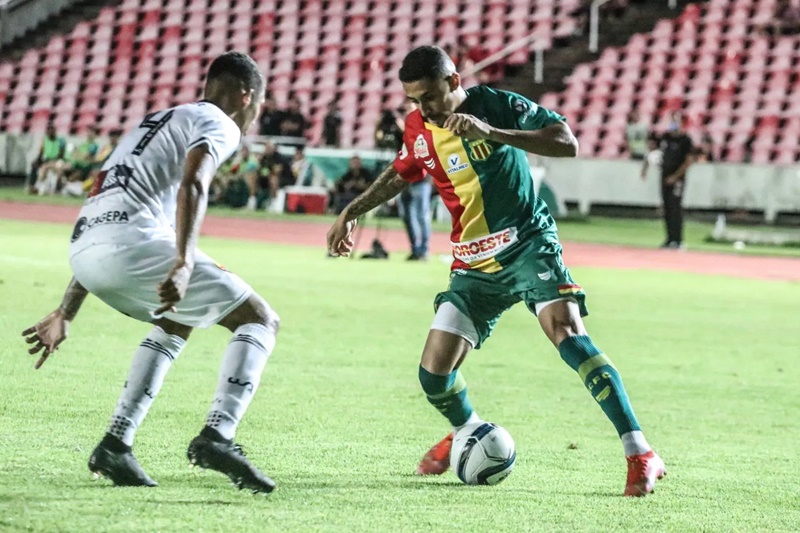 Botafogo-PB vence e segue na briga pelo título da Copa do Nordeste
