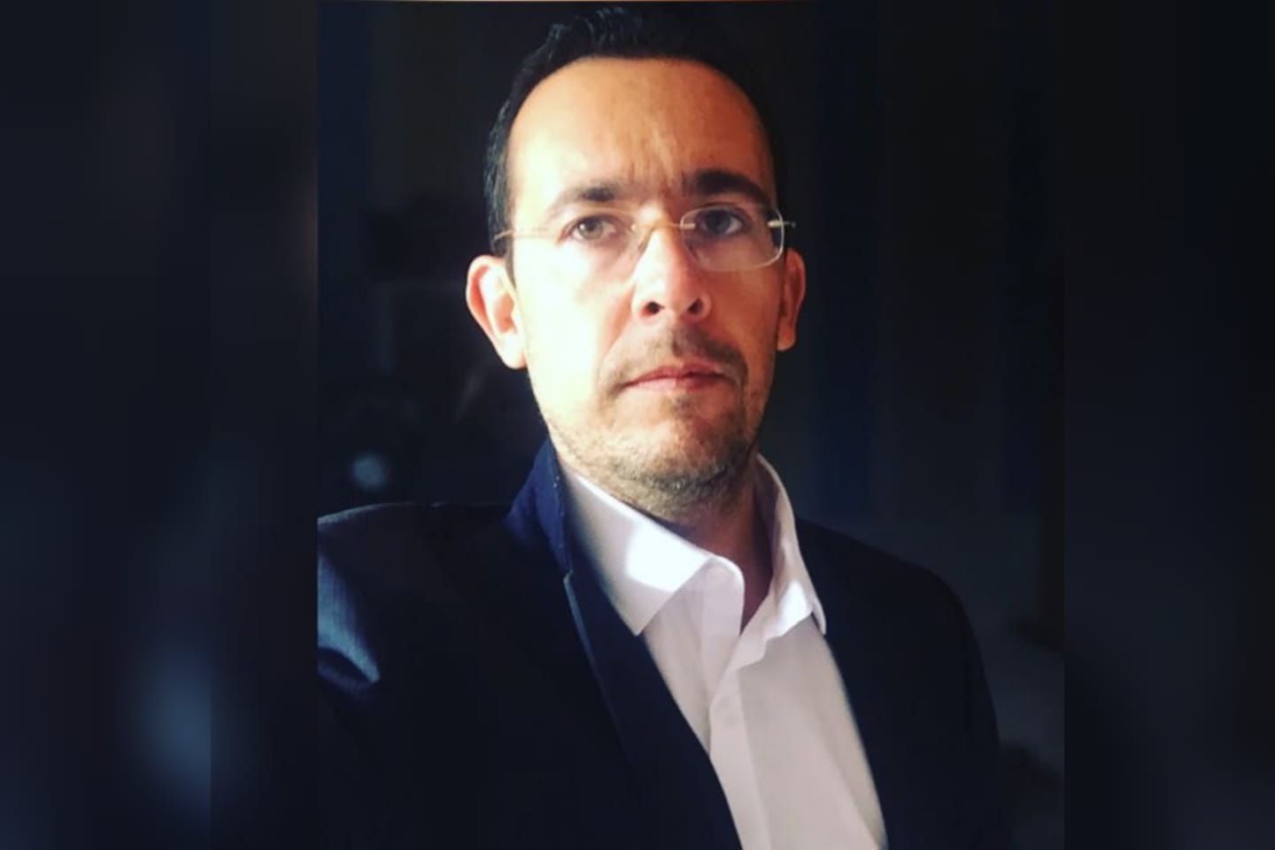 Jornalista tem perfil hackeado e alerta para golpe