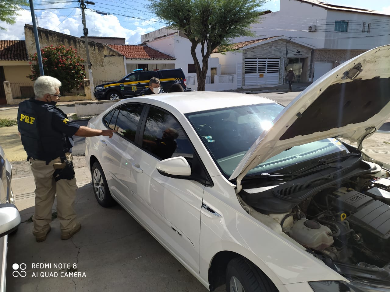 Veículo roubado há pouco mais de um ano no Pernambuco é recuperado pela PRF no sertão paraibano