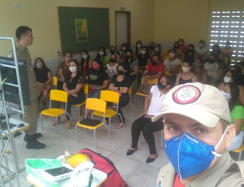 Profissionais da Educação de Passagem realizam capacitação de primeiros socorros com Bombeiros