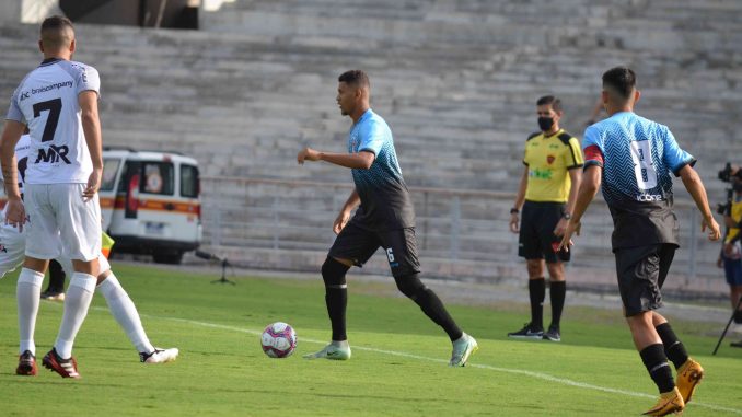 CSP recebe Treze podendo eliminar o rival do campeonato em caso de vitória