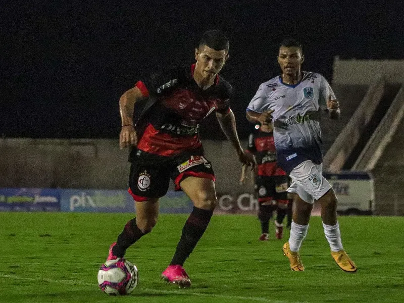 Campinense goleia CSP e consolida vaga direta no mata-mata do Paraibano