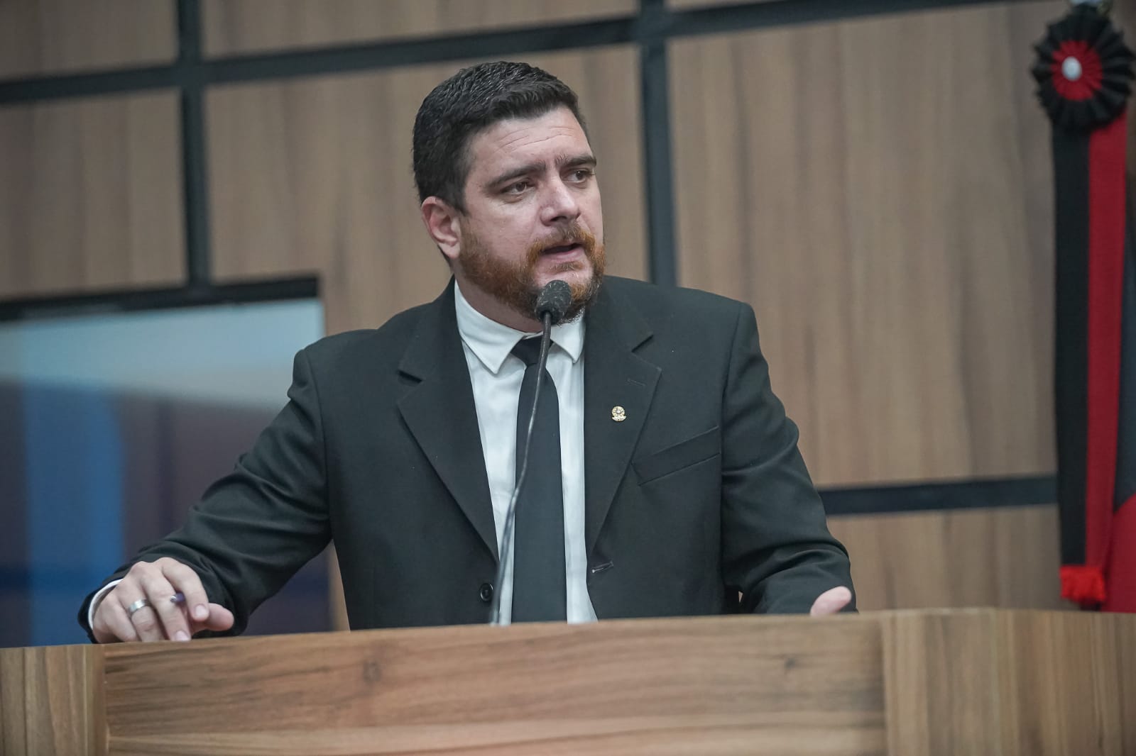 Jamerson Ferreira solicita que prefeitura crie projeto de microcrédito para financiamentos de pequenos empreendimentos.