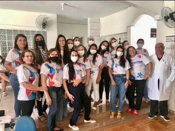 Momento Azul envolve atividades de acolhimento voltadas para as crianças com autismo em Patos