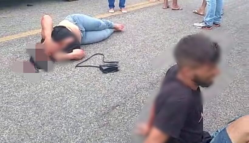 Cantora e amigo ficam feridos em acidente de moto na PB-400, em Conceição