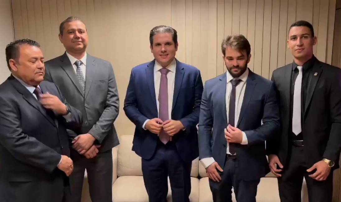 Em Brasília: Hugo Motta diz que garantirá mais R$ 1 milhão para reforma do hospital de Conceição