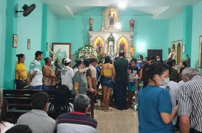 Corpo de bebê Elisa Maria é sepultado sob forte comoção em Princesa Isabel