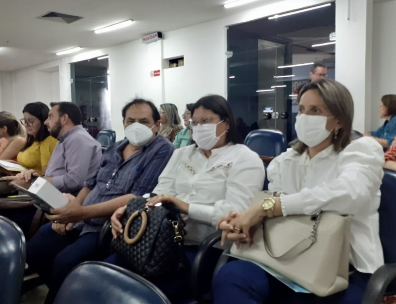 Secretária de Saúde de Passagem participa de Assembleia Geral do COSEMS