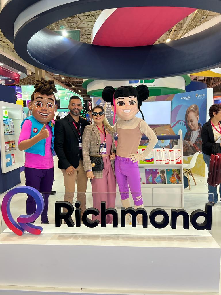 Colégio Ágape participa da maior feira de Educação e Tecnologia da América Latina, em São Paulo