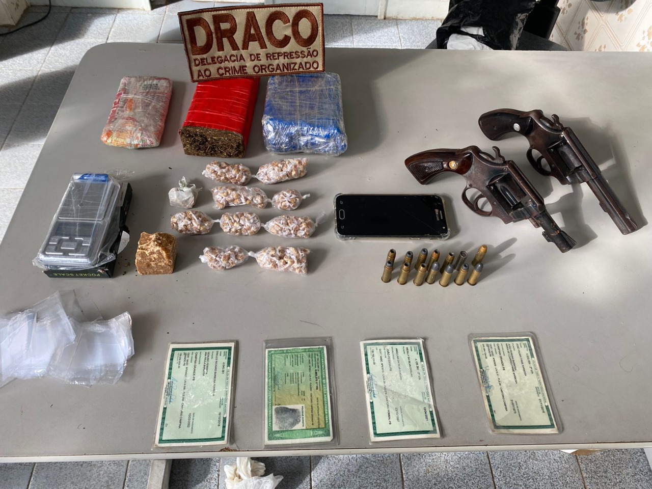 Polícia Civil realiza operação em Pombal, prende quatro e desarticula facção que atuava no Sertão