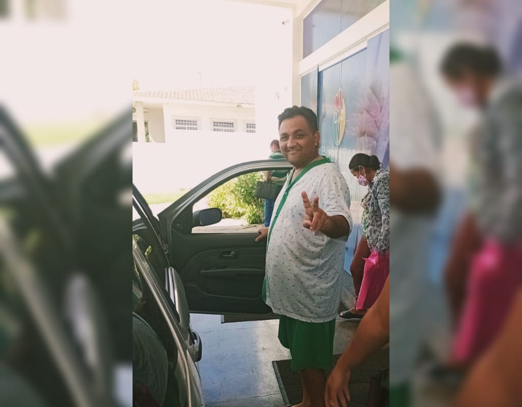 Após quase um mês internado, vereador Nandinho tem alta na manhã desta quarta (18) no Complexo Hospitalar de Patos e agradece pelas orações