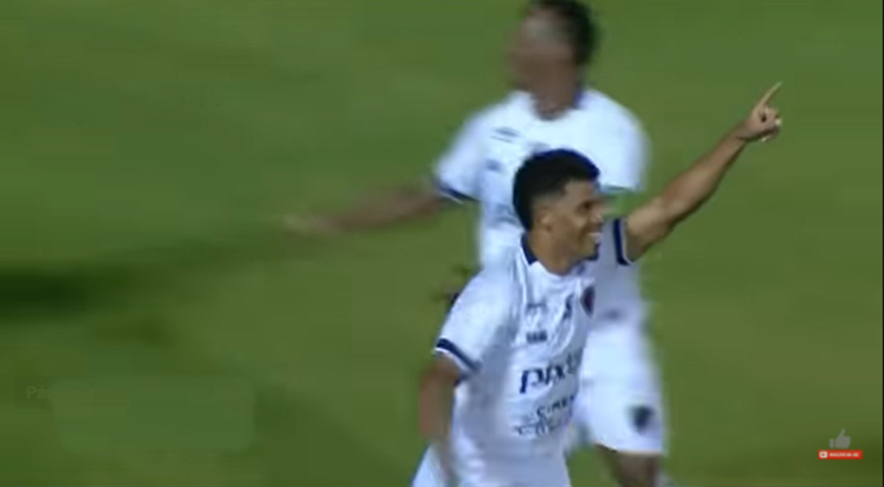 Adilson Bahia marca e garante triunfo do Botafogo-PB contra o Vitória