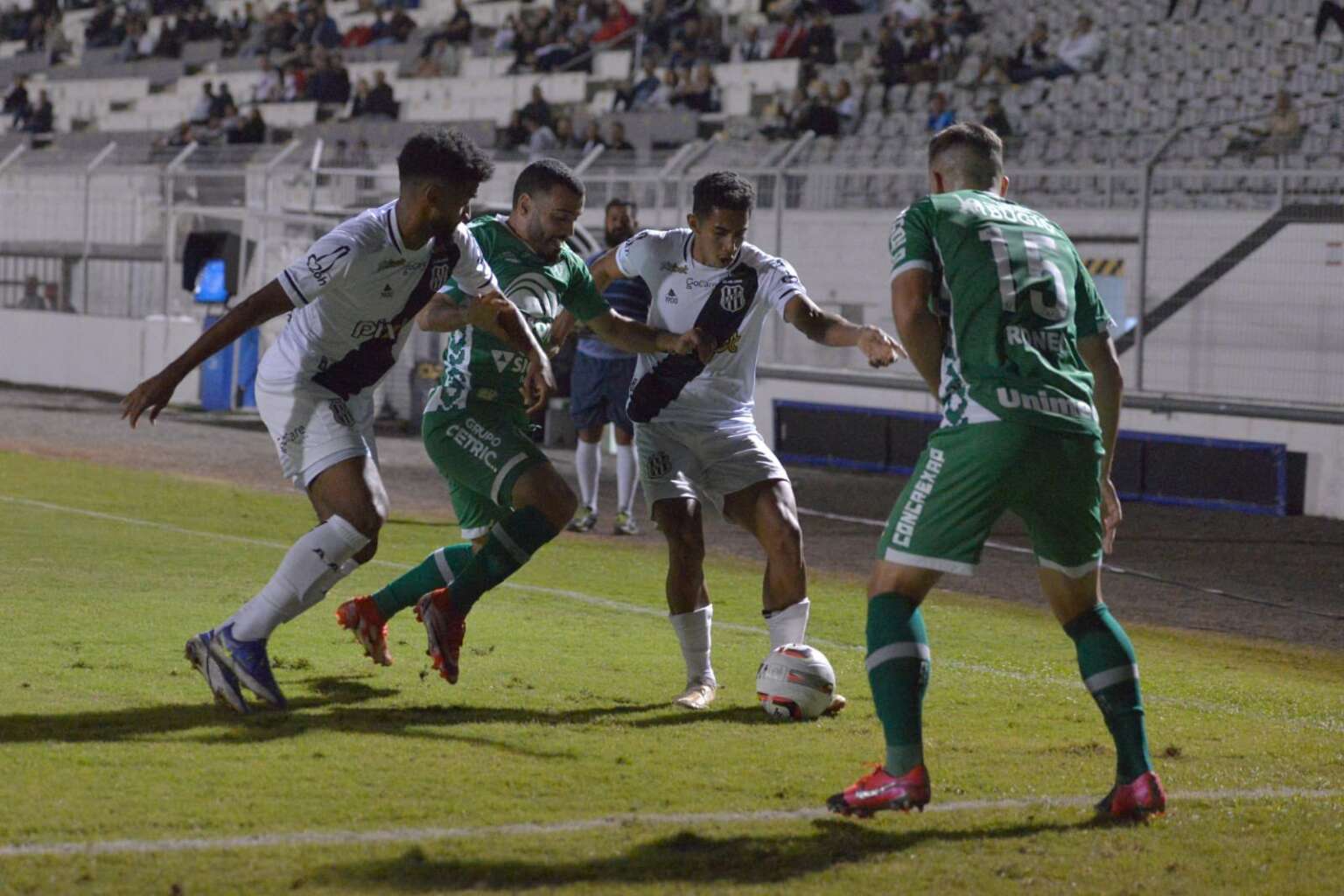 SÉRIE B: Sport perde em casa e Ponte não sai do zero com a Chapecoense
