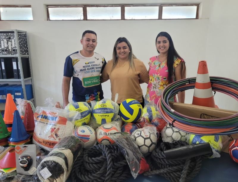 Prefeitura de Catingueira realiza entrega de novo material esportivo para para a rede municipal de ensino