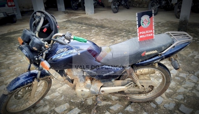 No Sertão: Jovem furta moto, é perseguido pelo filho da vítima, cai do veículo e acaba preso