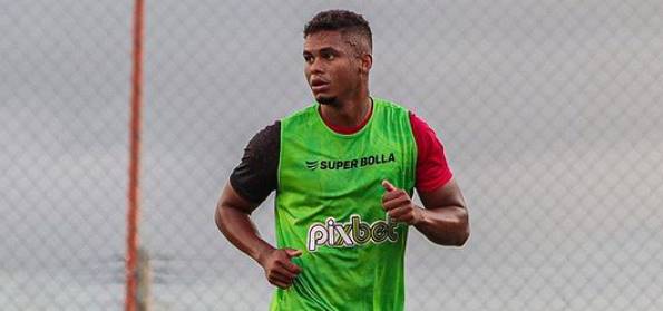 Em crise, Campinense anuncia saída de seis jogadores