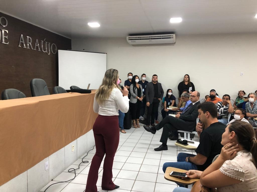 Workshop para esclarecimentos e dúvidas reúne comerciantes que irão trabalhar no São João de Patos 2022