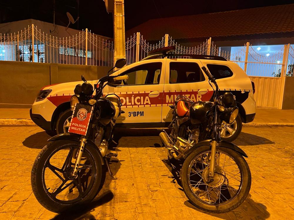 Duas motocicletas com sinais de adulteração são apreendidas pela PM durante Operação Paradigma, em Desterro