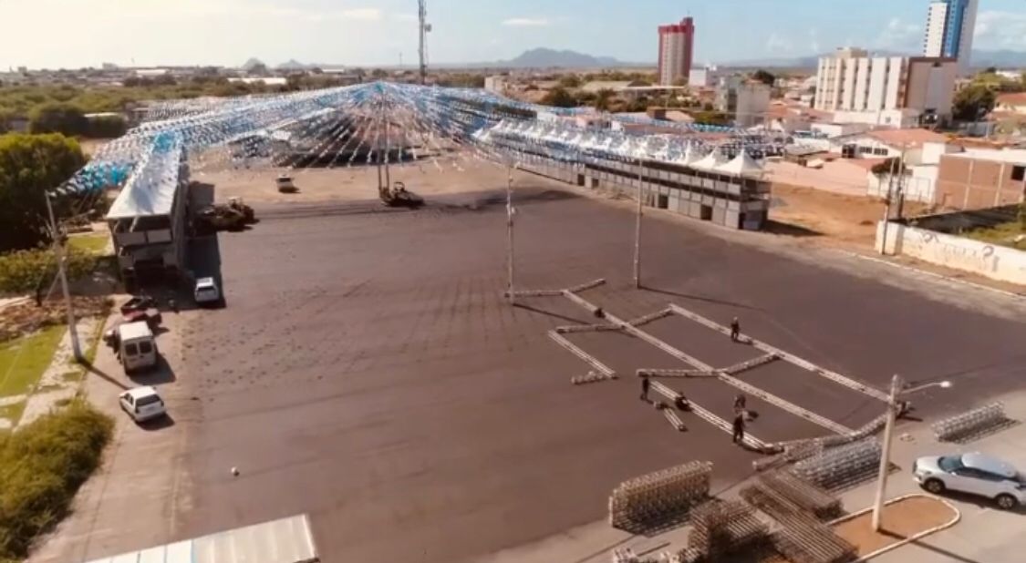 Terreiro do Forró passa por recapeamento asfáltico nos últimos preparativos para o São João de Patos 2022. Vídeo