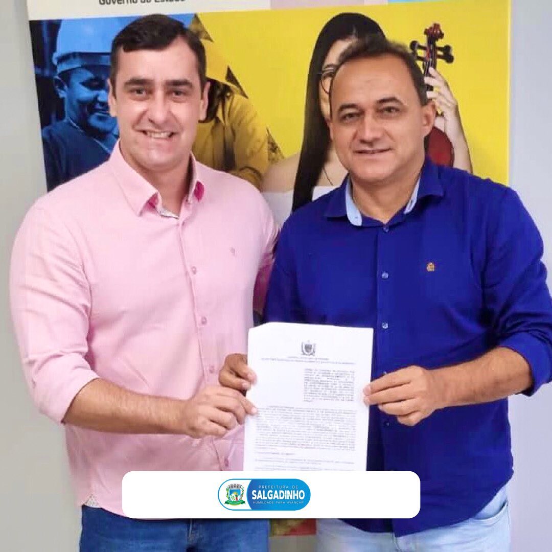 Prefeito de Salgadinho-PB assina convênio para aquisição de ambulância tipo A