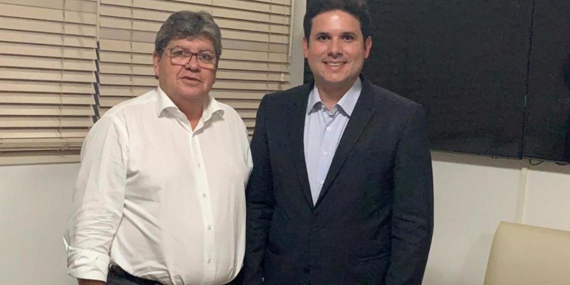 Em Nota assinada por Hugo Mota, Republicanos reafirma apoio a João Azevedo, mas avisa que não aceita punição