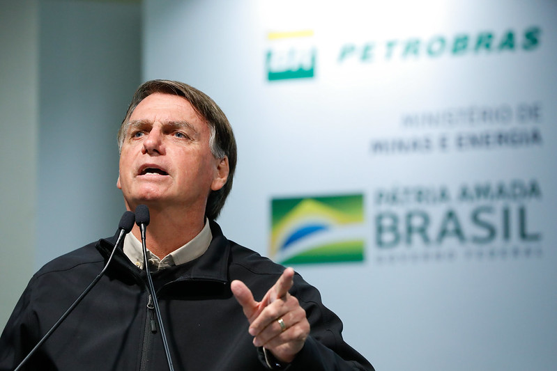 Após discordar de alta dos combustíveis Bolsonaro fala em CPI para investigar diretoria da Petrobras