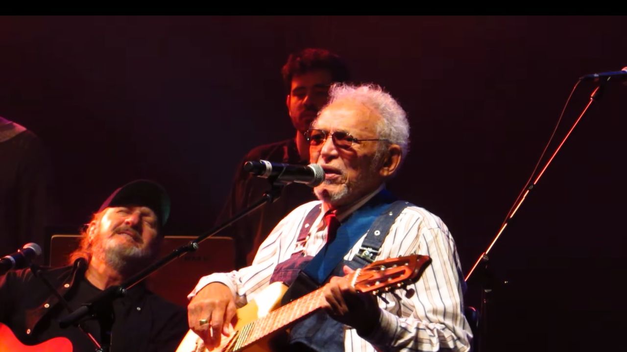 Morre aos 82 anos Paulo Diniz, cantor de 