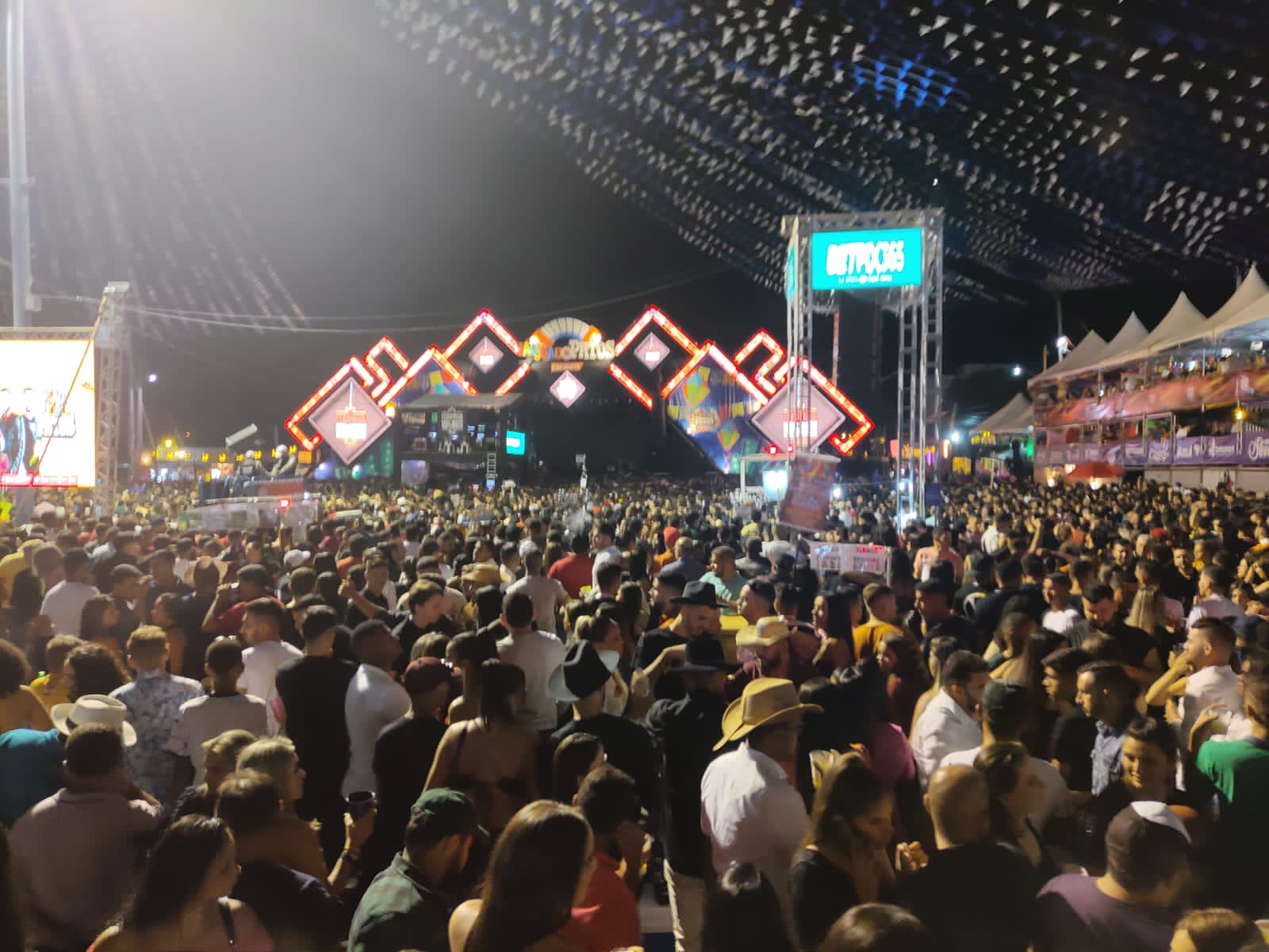 Missão cumprida: Polícia Militar e demais Forças de Segurança garantem o sucesso e a tranquilidade do São João de Patos em sua última noite