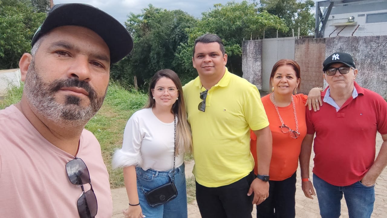 Grupo de turistas flagra luminosidade estranha durante visita ao Pico do Jabre. Vídeo