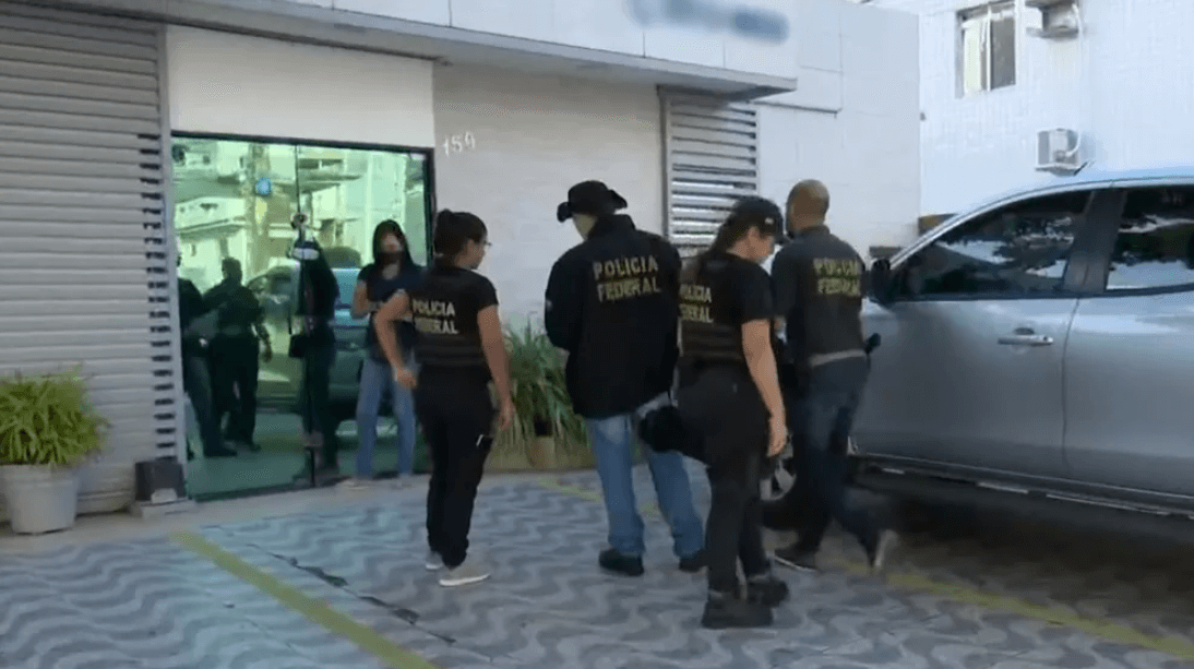 Operação da Polícia Federal cumpre mandados de busca e apreensão em Patos e João Pessoa contra suspeitos de lavagem de dinheiro com ouro